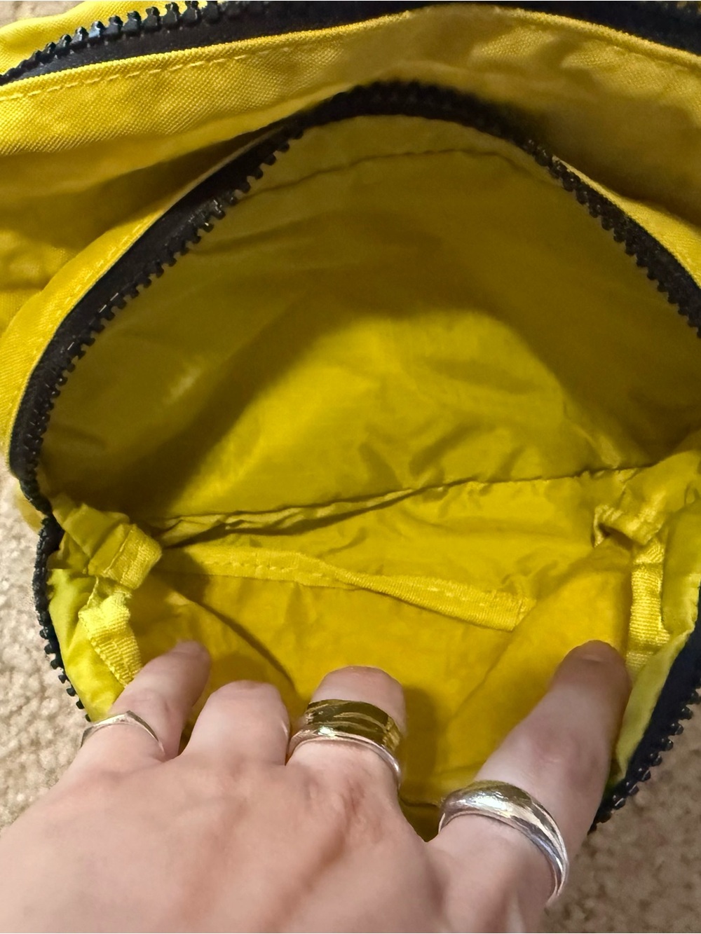 BAGGU Yellow Crossbody Belt Bag with Black Strap - Picture 3 of 4